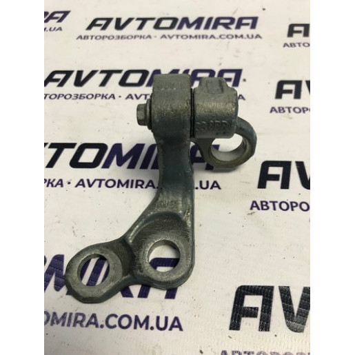 Петля двери задней правой верхняя Ford Focus 2 HB 2005-2010 5012215